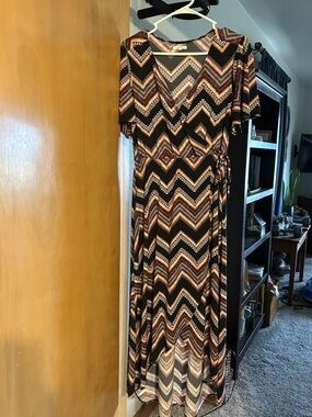 Maurices Chevron Maxi Dress in Black and Brown
